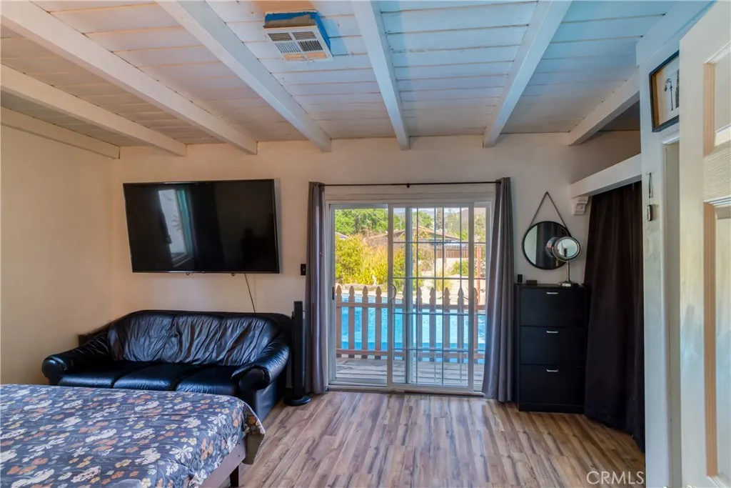 9906 Wealtha Avenue, Sun Valley, California 91352 home-pic-20